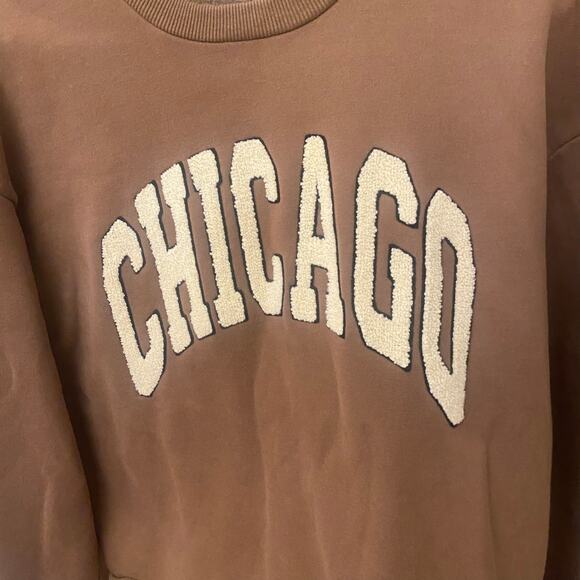 Alice & Wonder Chicago Sweater Brown size S Oversized Sweatshirt Soft $88 - Picture 8 of 14